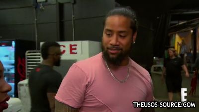 Naomi_shows_Jimmy_Uso_how_shes_going_to_give_the_SmackDown_Womens_Title_some_glow_Total_Divas_Preview_Clip_Nov_15_2017__WWE_mp4216.jpg