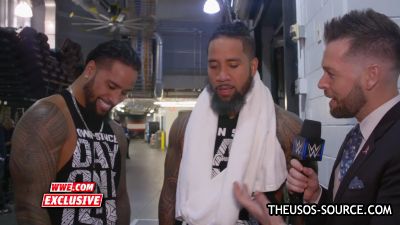 The_Usos_dedicate_their_win_to_Roman_Reigns__SmackDown_Exclusive2C_Oct__232C_2018_mp4010.jpg