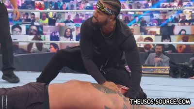 WWE_Clash_2020_mp42321.jpg