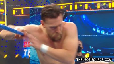 WWE_Friday_Night_SmackDown_2020_11_20_720p_HDTV_x264-NWCHD_mp42731.jpg