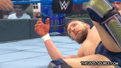 WWE_Friday_Night_SmackDown_2020_11_20_720p_HDTV_x264-NWCHD_mp42839.jpg
