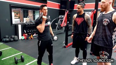 The_Usos___Athlean-X_PART_TWO___Ep_00_03_33_05_322.jpg
