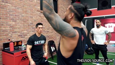 The_Usos___Athlean-X_PART_TWO___Ep_00_05_32_02_508.jpg