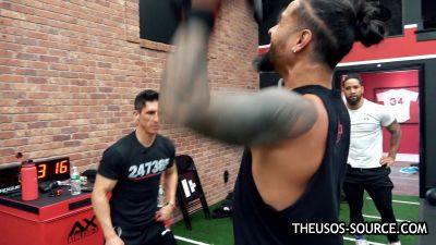 The_Usos___Athlean-X_PART_TWO___Ep_00_05_32_08_509.jpg