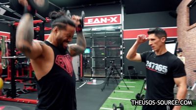 The_Usos___Athlean-X_PART_TWO___Ep_00_07_12_04_665.jpg