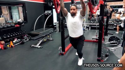 The_Usos___Athlean-X_PART_TWO___Ep_00_08_44_03_809.jpg