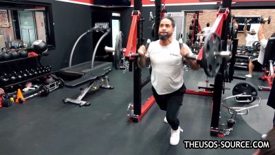 The_Usos___Athlean-X_PART_TWO___Ep_00_08_44_09_810.jpg