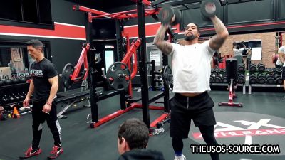 The_Usos___Athlean-X_PART_TWO___Ep_00_09_31_05_883.jpg