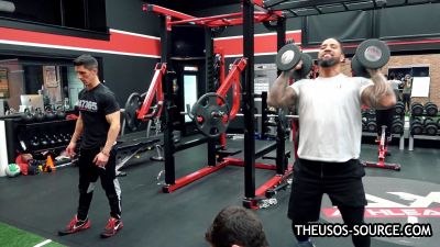The_Usos___Athlean-X_PART_TWO___Ep_00_09_32_08_885.jpg