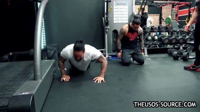 The_Usos___Athlean-X_PART_TWO___Ep_00_13_34_07_1264.jpg