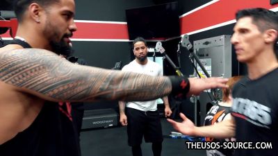 The_Usos___Athlean-X_PART_TWO___Ep_00_14_39_02_1365.jpg