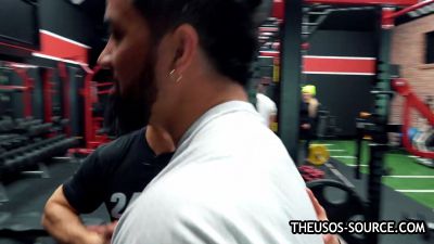 The_Usos___Athlean-X_PART_TWO___Ep_00_19_41_07_1839.jpg