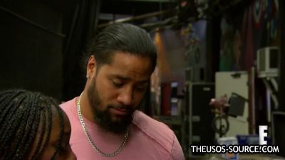 Naomi_shows_Jimmy_Uso_how_shes_going_to_give_the_SmackDown_Womens_Title_some_glow_Total_Divas_Preview_Clip_Nov_15_2017__WWE_mp4036.jpg