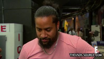 Naomi_shows_Jimmy_Uso_how_shes_going_to_give_the_SmackDown_Womens_Title_some_glow_Total_Divas_Preview_Clip_Nov_15_2017__WWE_mp4064.jpg