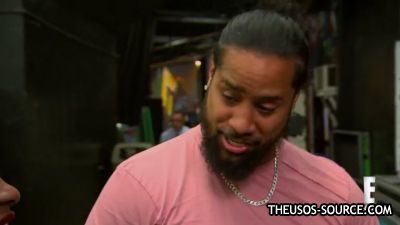 Naomi_shows_Jimmy_Uso_how_shes_going_to_give_the_SmackDown_Womens_Title_some_glow_Total_Divas_Preview_Clip_Nov_15_2017__WWE_mp4160.jpg