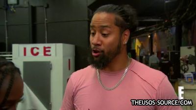 Naomi_shows_Jimmy_Uso_how_shes_going_to_give_the_SmackDown_Womens_Title_some_glow_Total_Divas_Preview_Clip_Nov_15_2017__WWE_mp4169.jpg