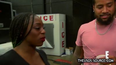 Naomi_shows_Jimmy_Uso_how_shes_going_to_give_the_SmackDown_Womens_Title_some_glow_Total_Divas_Preview_Clip_Nov_15_2017__WWE_mp4194.jpg