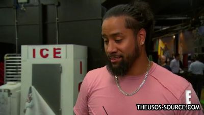 Naomi_shows_Jimmy_Uso_how_shes_going_to_give_the_SmackDown_Womens_Title_some_glow_Total_Divas_Preview_Clip_Nov_15_2017__WWE_mp4209.jpg