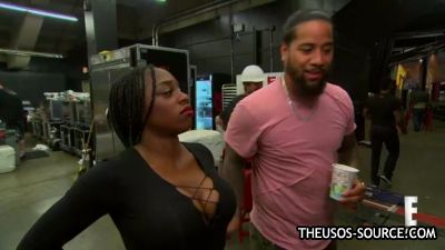 Naomi_shows_Jimmy_Uso_how_shes_going_to_give_the_SmackDown_Womens_Title_some_glow_Total_Divas_Preview_Clip_Nov_15_2017__WWE_mp4221.jpg