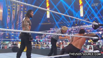 WWE_Clash_2020_mp41411.jpg