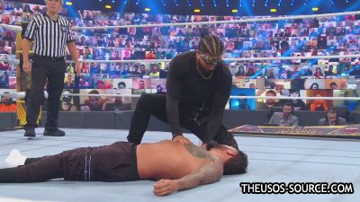 WWE_Clash_2020_mp42429.jpg