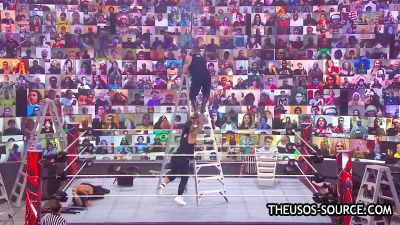 WWE_TLC_2020_PPV_720p_WEB_h264-HEEL_mp41947.jpg