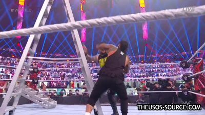WWE_TLC_2020_PPV_720p_WEB_h264-HEEL_mp41951.jpg