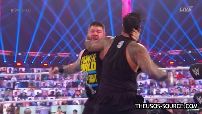 WWE_TLC_2020_PPV_720p_WEB_h264-HEEL_mp41953.jpg